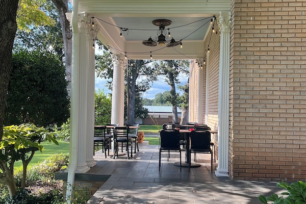 Exterior porch for restaurant and inn guests
