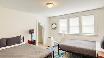 4 bedrooms, WiFi, bed sheets