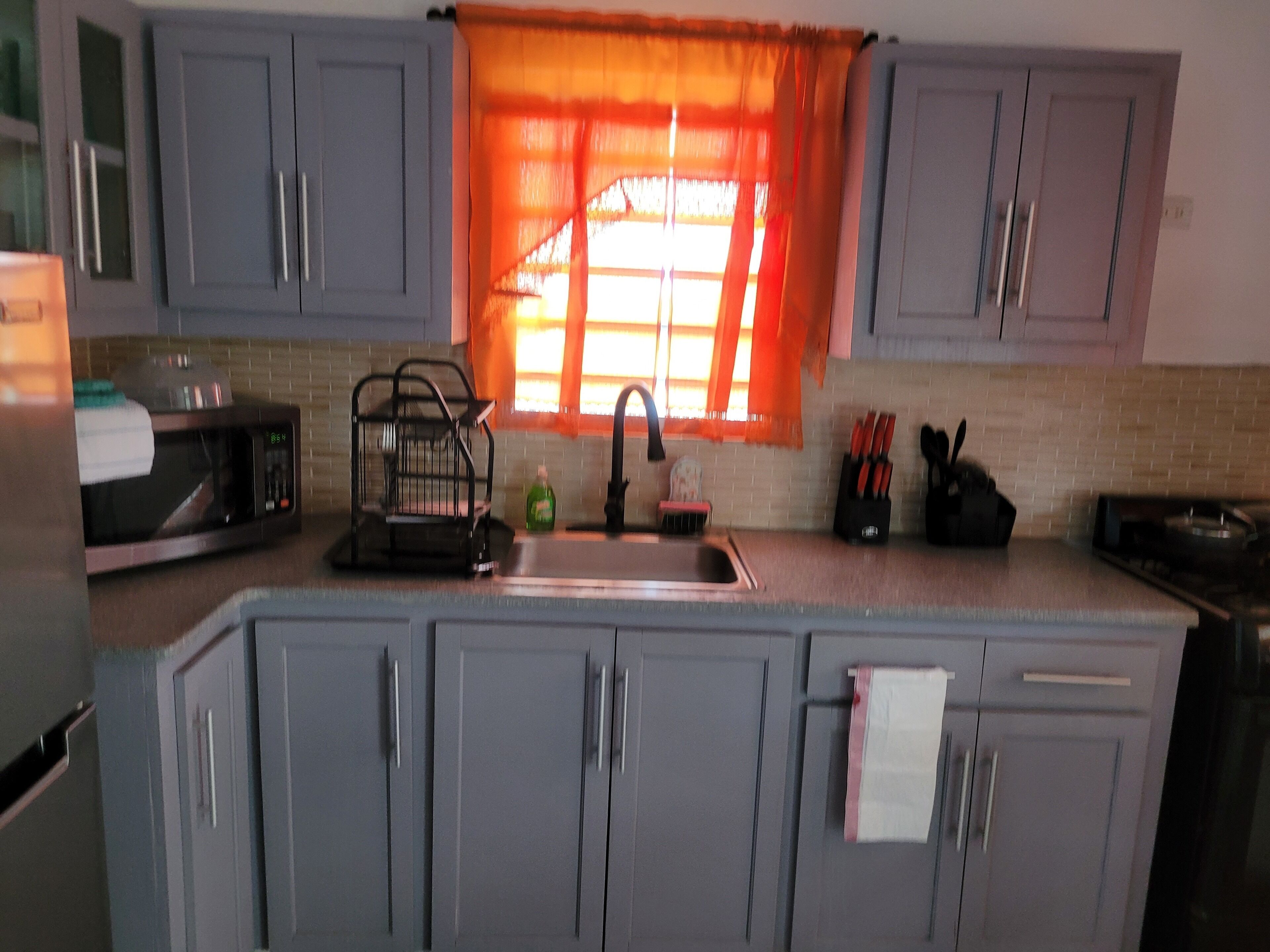 Standard Apartment, Non Smoking, Garden View | Private kitchen | Fridge, microwave, stovetop, cookware/dishes/utensils