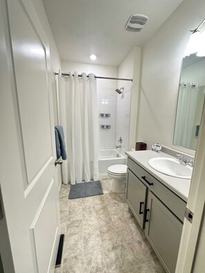 Handtücher, Toilettenpapier