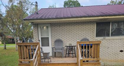 Welcome to Southern Country Charm, your peaceful retreat in the heart of Georgia