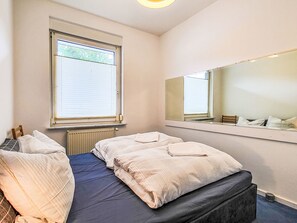 3 bedrooms, Internet