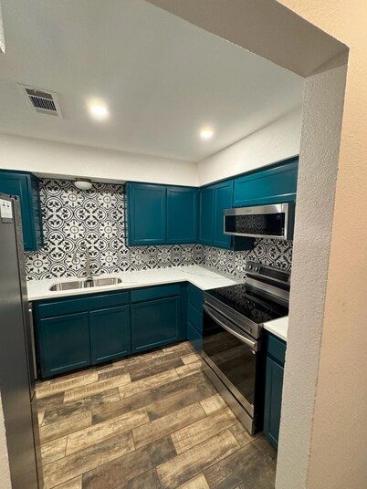 The Cactus Casa Dos - Southwestern Retreat w/Easy DFW Access - Pet Friendly