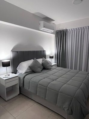 1 bedroom, in-room safe, desk, iron/ironing board