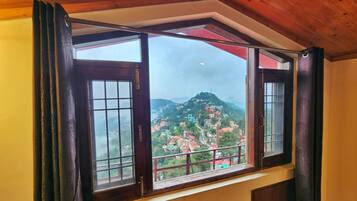 Familienzimmer, Balkon, Bergblick | Ausblick vom Zimmer