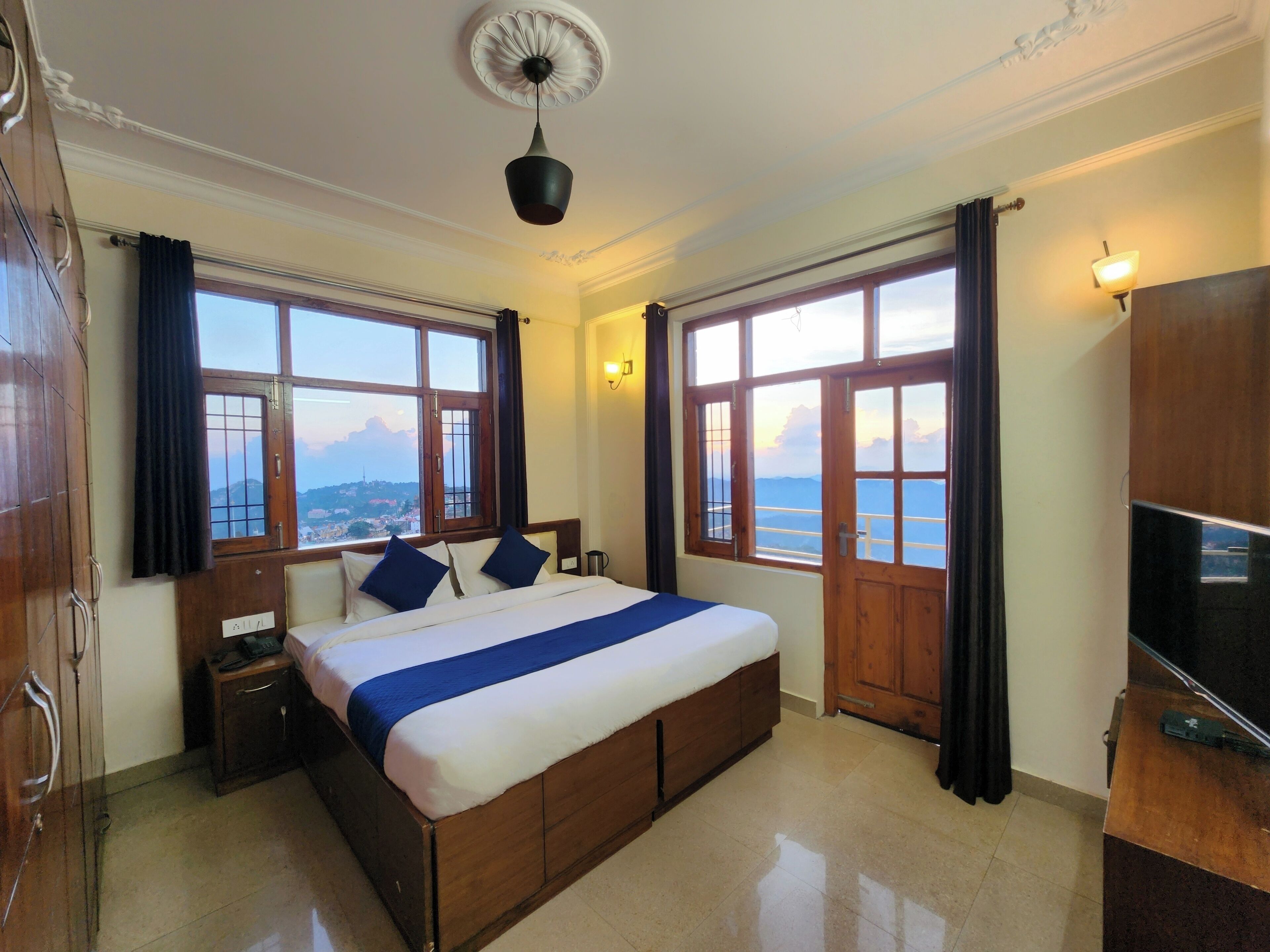 Familiestudio, balkong, fjellutsikt | Wi-fi (inkludert)