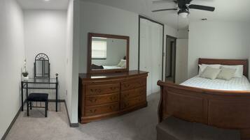 3 bedrooms, WiFi, bed sheets