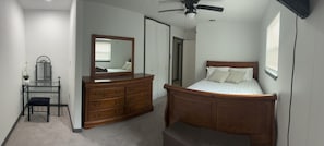 3 bedrooms, WiFi, bed sheets
