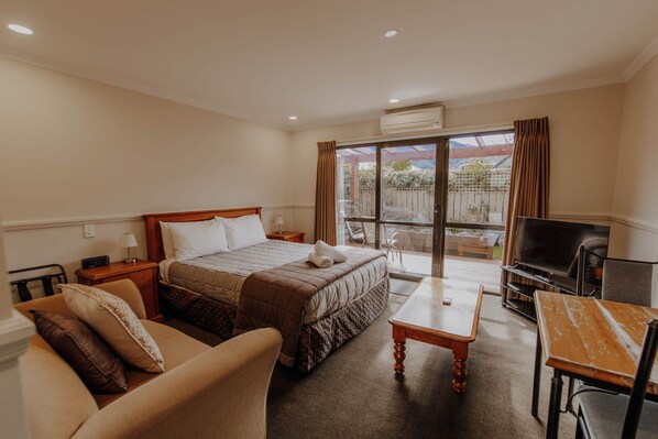 1 chambre, fer et planche à repasser, Wi-Fi gratuit, draps fournis