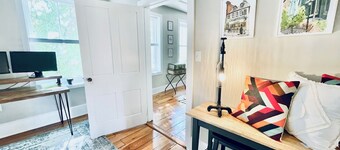 Beautiful 1900s Built 2BR Downtown Loft - 9 Min Walk To Carroll Creek - Pets OK