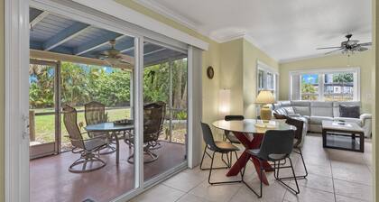 Ideal location - 2bed/1bath near the beach & shops