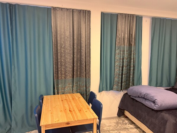 1 bedroom, iron/ironing board, WiFi, bed sheets - Adorable apartment in Istanbul,5 meters from the window is a mountain view park, (İstanbul)