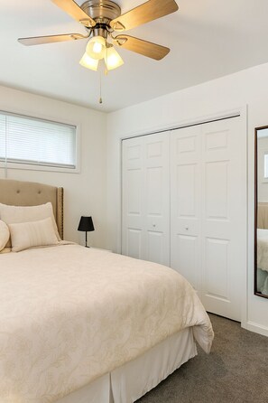 3 dormitorios, tabla de planchar con plancha, wifi gratis y ropa de cama