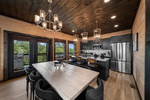 Fridge, microwave, oven, stovetop - Rooftop w/ Mtn & Sunrise Views, Hot Tub, Indoor Pool, Near Dollywood & PS5 (Pigeon Forge)