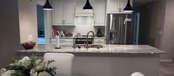 Quaint 2-bedroom house with central heat and air in charming Starkville