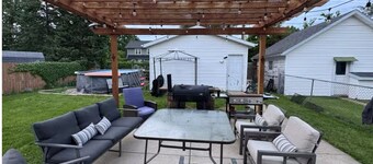 	Cozy Family Getaway near Notre Dame on a Quiet Street