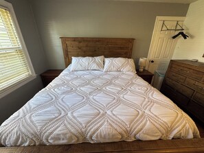 3 bedrooms, WiFi, bed sheets