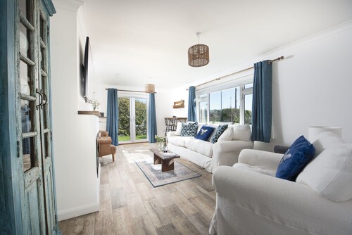 Sennen Sands- Free Parking & WiFi - Pets Welcome