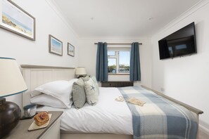 3 bedrooms, free WiFi, bed sheets