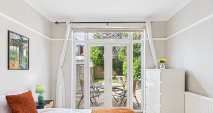 Superb 4 bed house in Wimbledon London