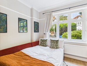 4 bedrooms, iron/ironing board, WiFi, bed sheets - Superb 4 bed house in Wimbledon London (London)