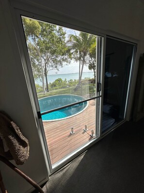 Interior - Knot Shore - Did we mention the views? (Haliday Bay)