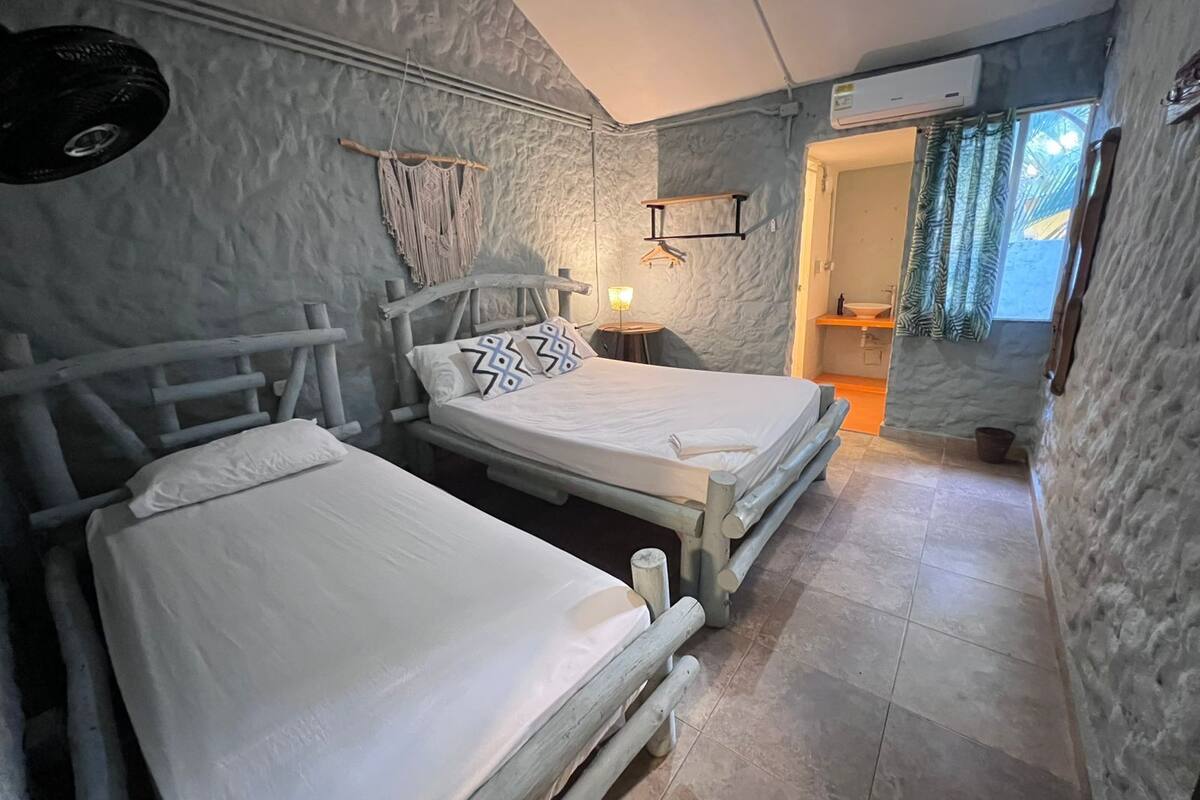 Triple Room | Bed sheets