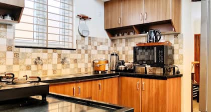 Fully furnished apartment with Kitchen near T Nagar, Chennai