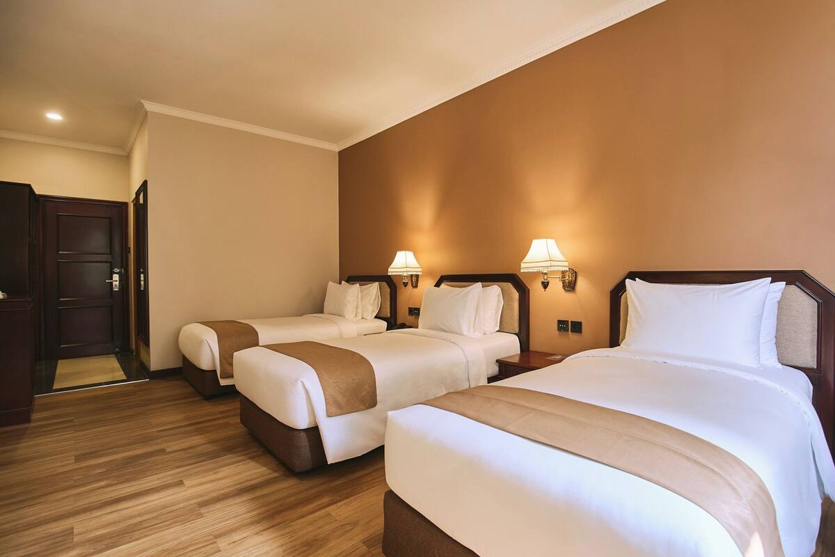 Triple Room