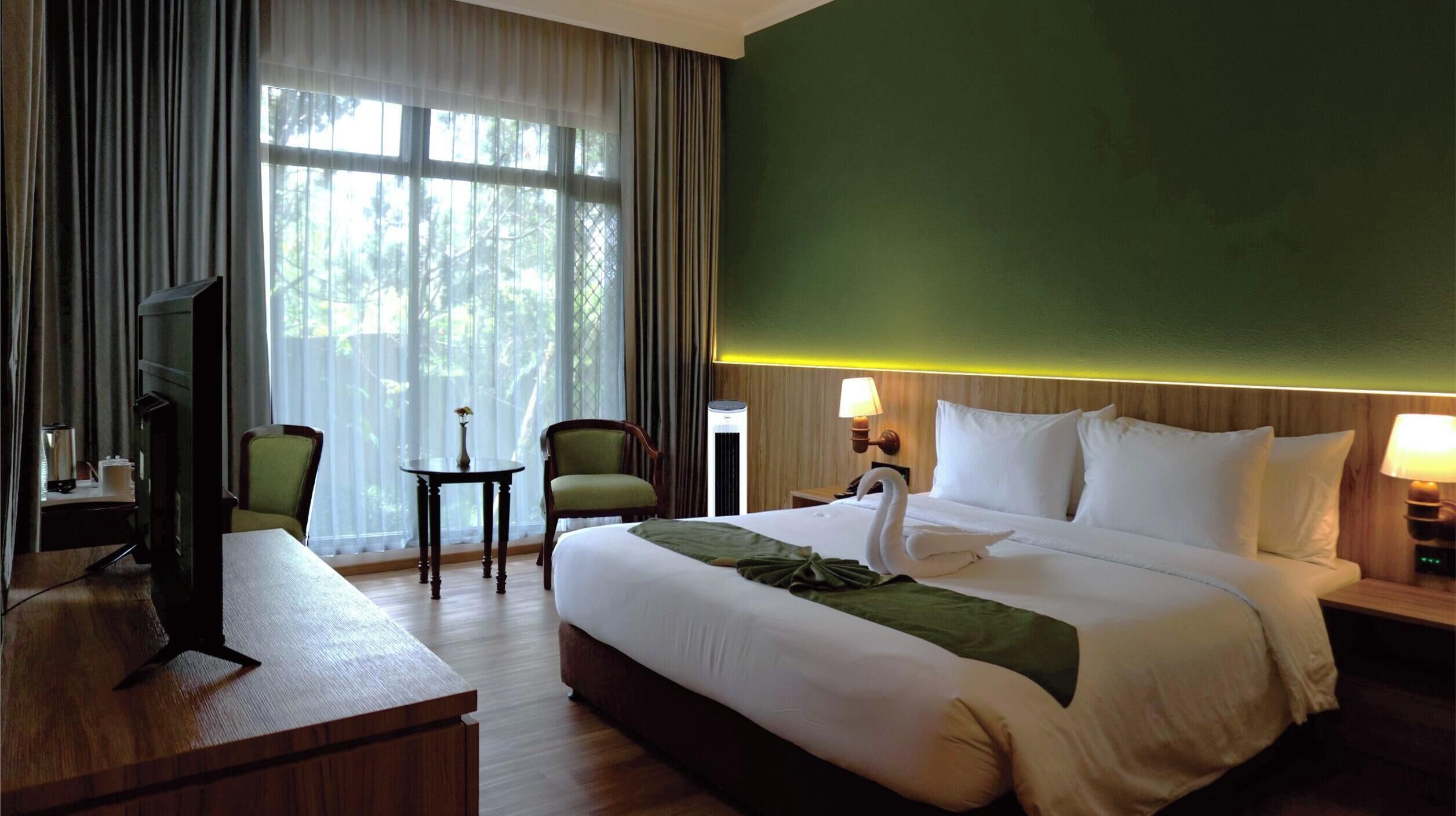 Deluxe Grand Queen (With Air Cooler) | Ropa de cama