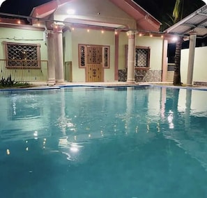 Outdoor pool - Beautiful house in Cieneguita Beach (Puerto Cortés)