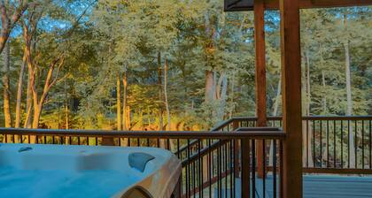 Riverside Retreat near Broken Bow - Hot Tub, Riverfront, Sleeps 14