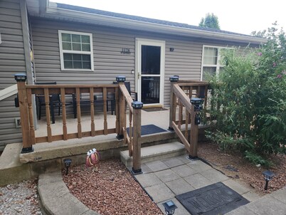 Quiet and sophisticated apartment with AC in Clinton