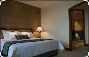 Free WiFi, bed sheets - Bharat Resort Budrai (Shikohabad)