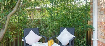 Tranquil 3BR Getaway - Near Sydney & Shopping