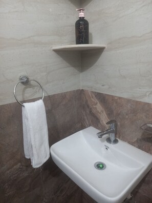 Dusche, Handtücher, Seife