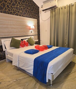 Deluxe Room, Pool View | Free WiFi