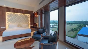 Deluxe Suite, Smoking