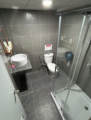 Standard Double Room, Beach View | Bathroom