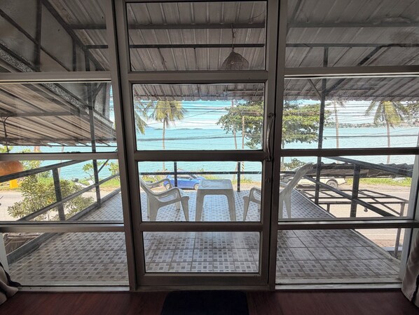 Free WiFi, bed sheets - Moonlight Bar and restaurant  (Koh Samui)