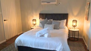 3 bedrooms, free WiFi, bed sheets