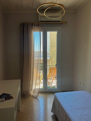 3 bedrooms, iron/ironing board, Internet, bed sheets