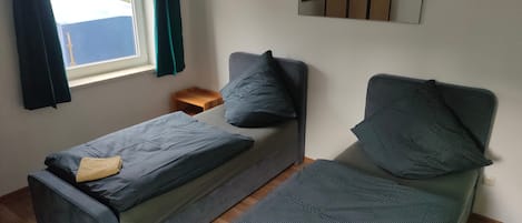 1 bedroom, WiFi, bed sheets