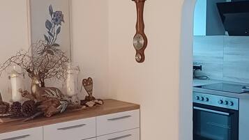 Kühlschrank, Herdplatte, Geschirrspüler