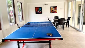 Game viewing - Charvi Reemz Grand Suites Anjuna Beach (Anjuna)