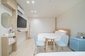Twin Room, Non Smoking | Soundproofing, free WiFi, bed sheets - Hotel In (Gangneung)