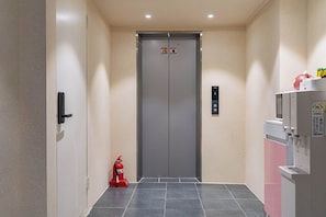 Elevator