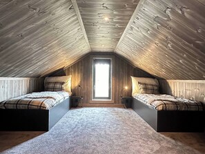 4 bedrooms, internet, bed sheets