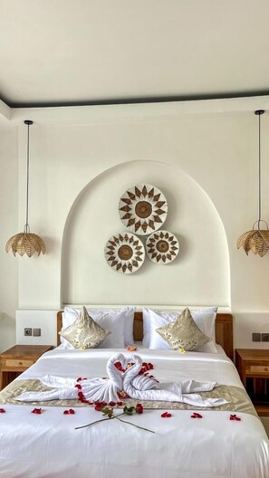 Executive Studio, Private Pool, Garden View | Desk, free WiFi