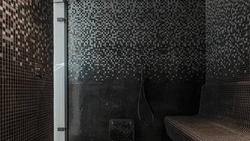 Salas para tratamentos a dois, sauna seca, sauna a vapor